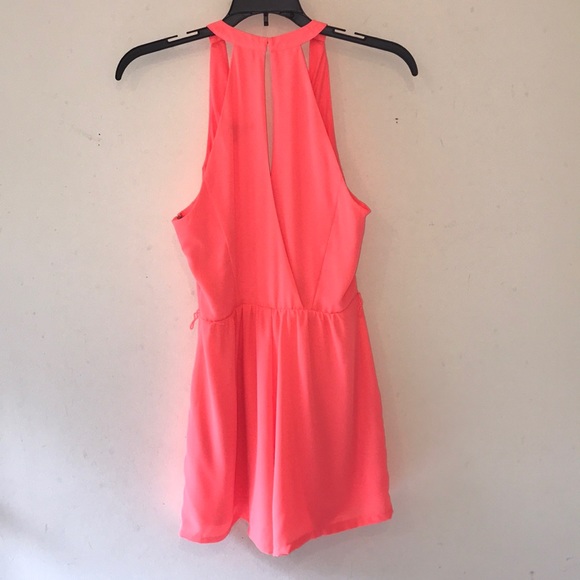 Express Romper - Size 2 - New w/o Tags - Picture 4 of 7